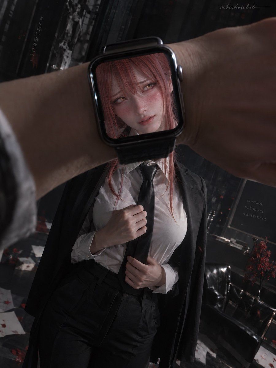 Apple Watch屏幕遮脸错觉真人COS摄影